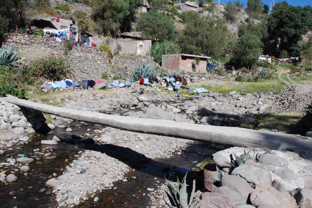 Pont piéton pour se rendre au mirador