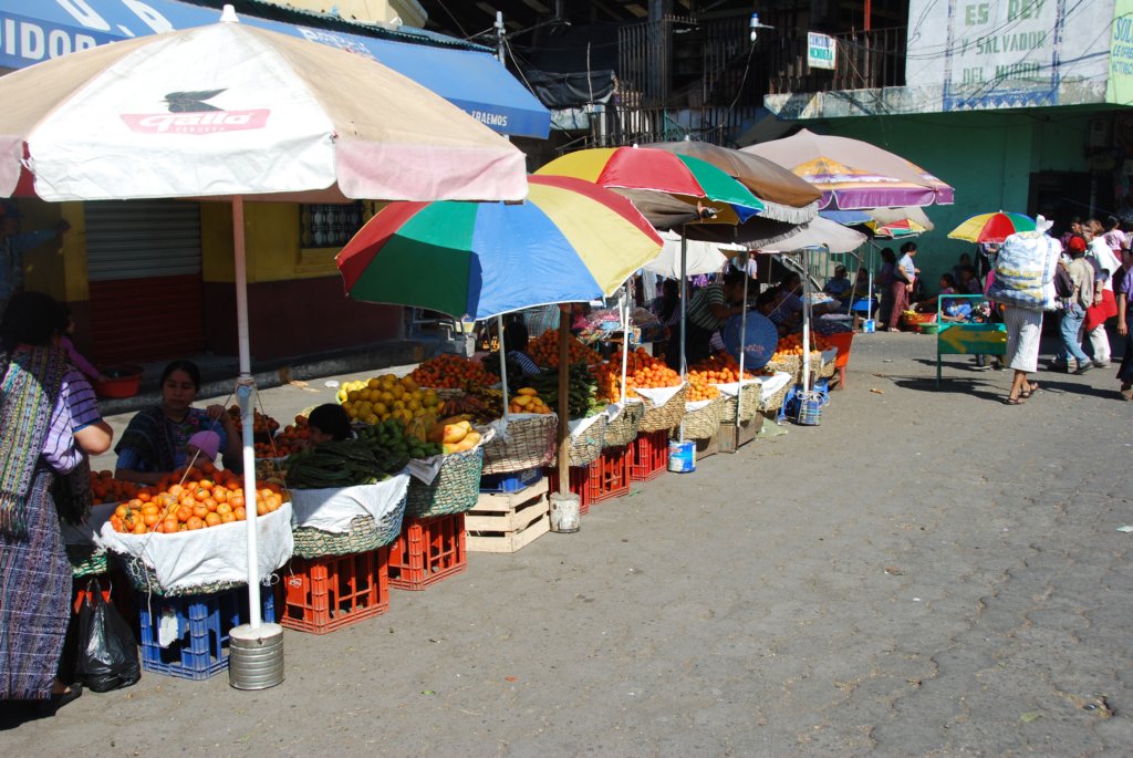 Jour de marché, on y vend de tout