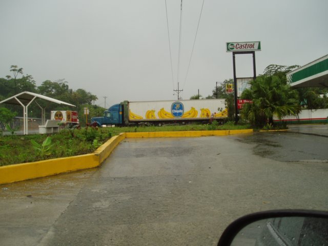 Une photo de l'album « Costa Rica 2004 » sur le site web de la famille Ratté.