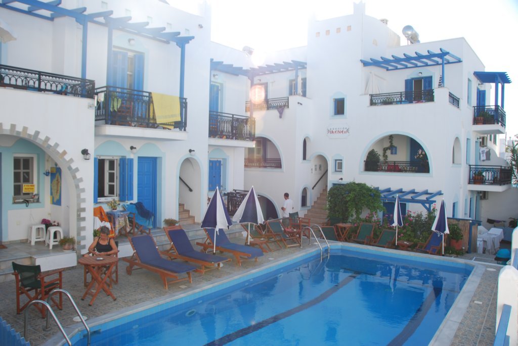 notrehtelnaxos.jpg