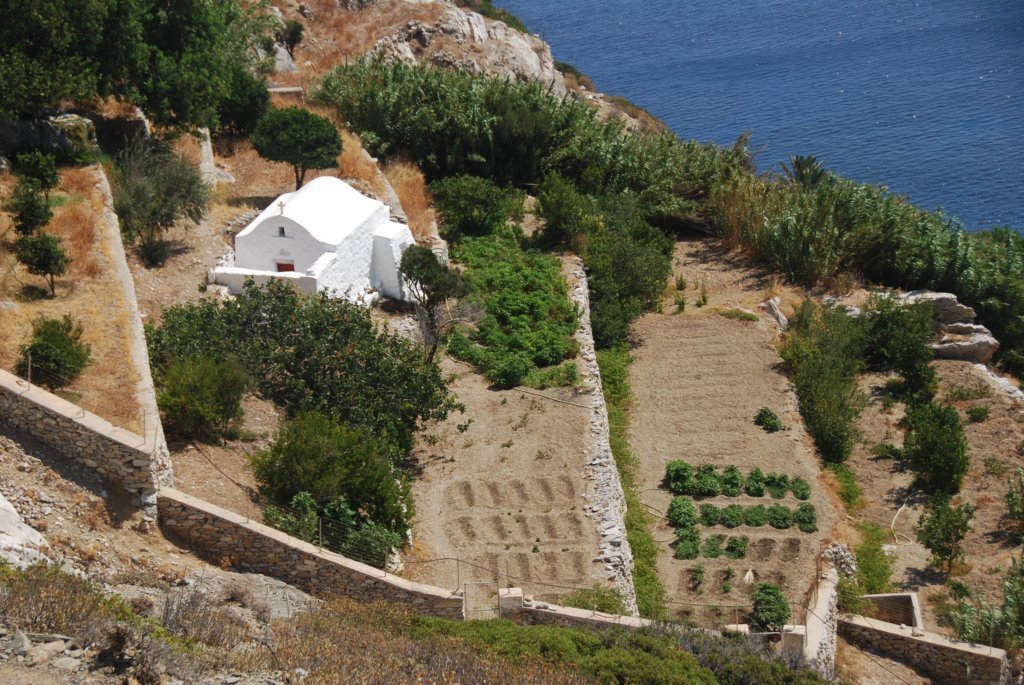 Petite chapelle et son jardin