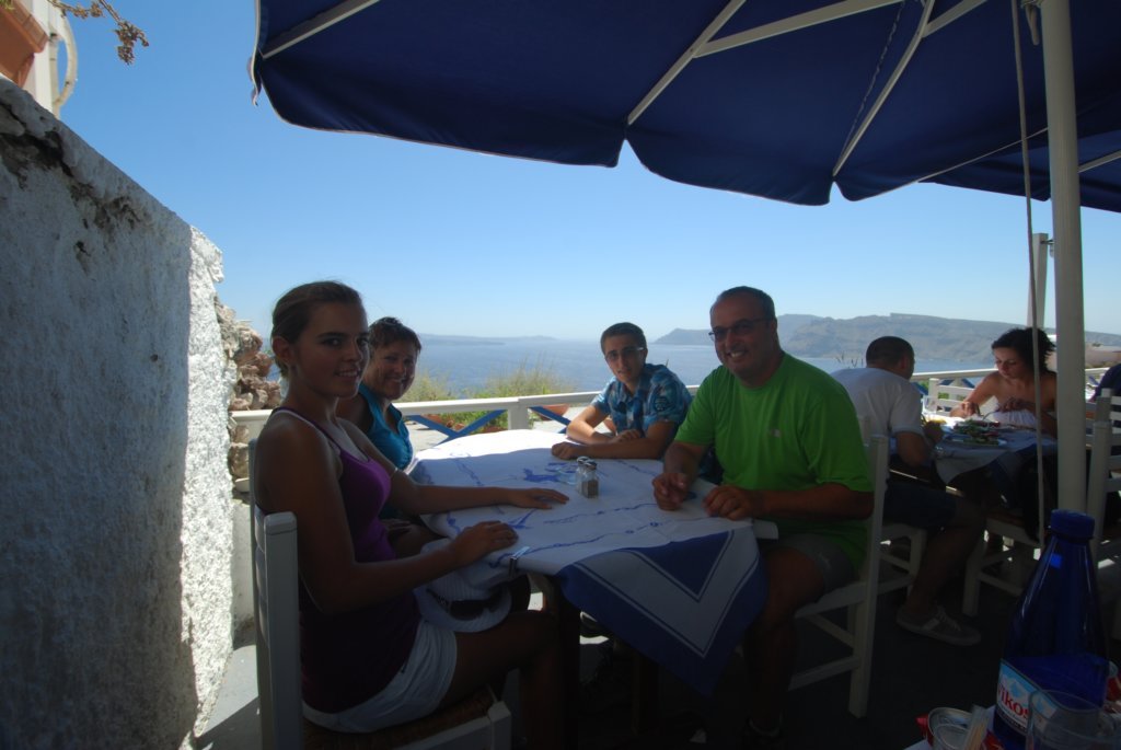 Petit lunch avant la visite du village