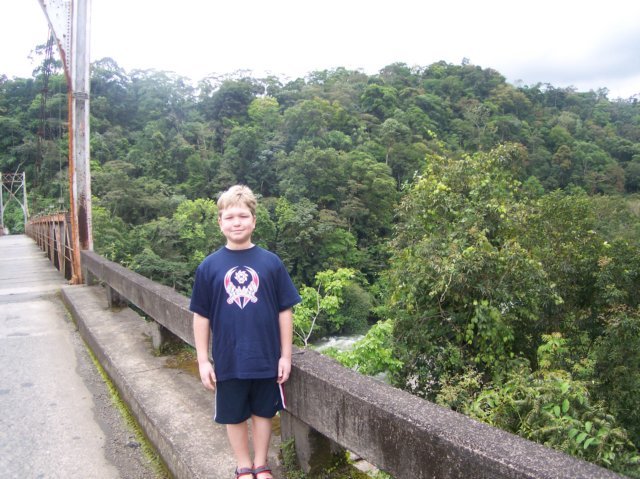 Une photo de l'album « Costa Rica 2004 » sur le site web de la famille Ratté.