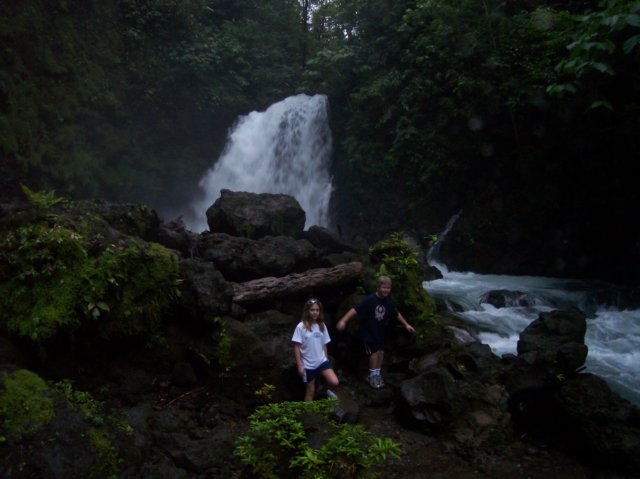Une photo de l'album « Costa Rica 2004 » sur le site web de la famille Ratté.