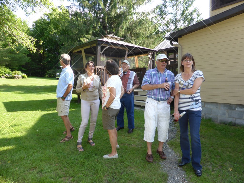 Une photo de l'album « Réunion Bouret 5 juillet 2014 » sur le site web de la famille Ratté.