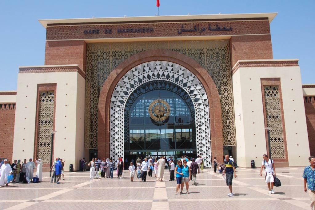 lagaretrainetautobusmarrakech.jpg