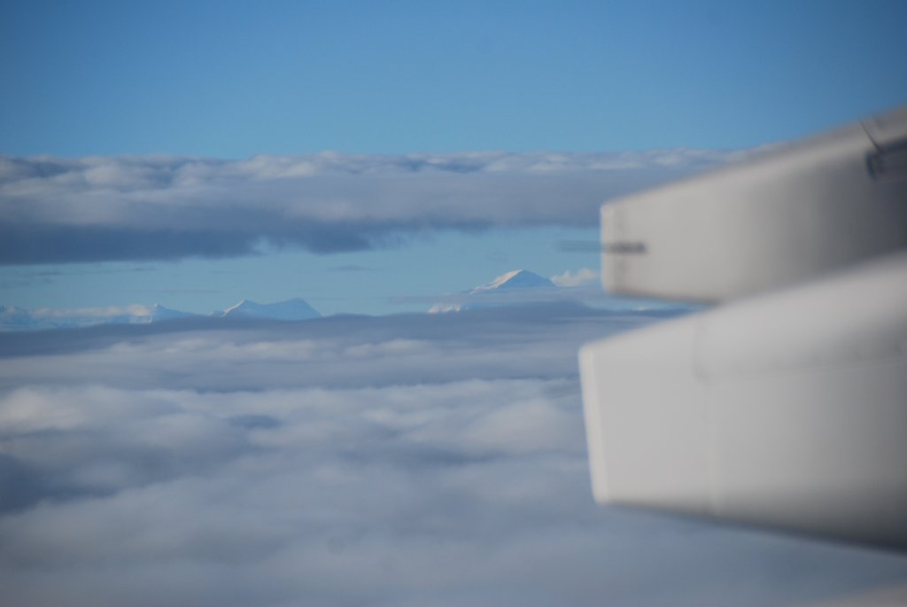 larriveaunpalestimpressionnantelesmontagnessontplushautesquelesnuages.jpg
