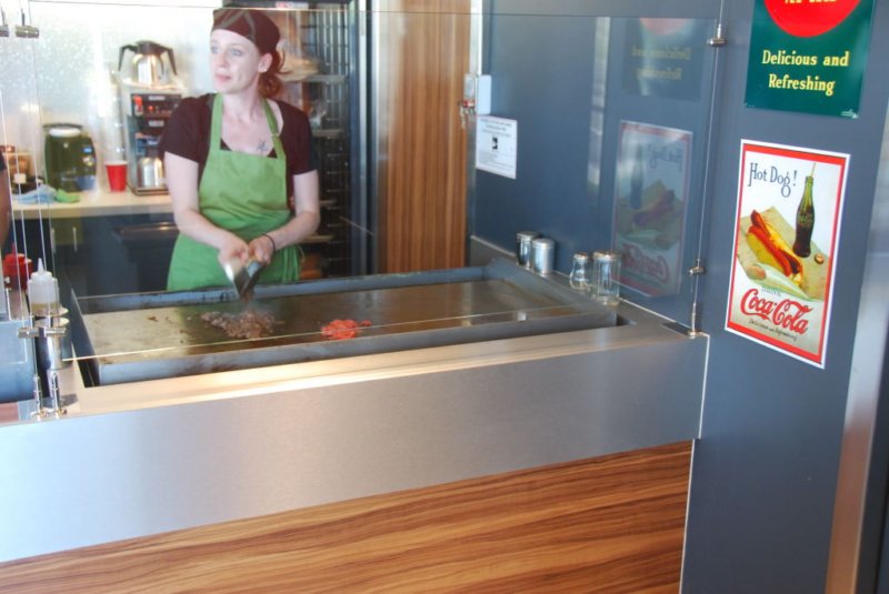 Une photo de l'album « New Ed's in Dieppe » sur le site web de la famille Ratté.