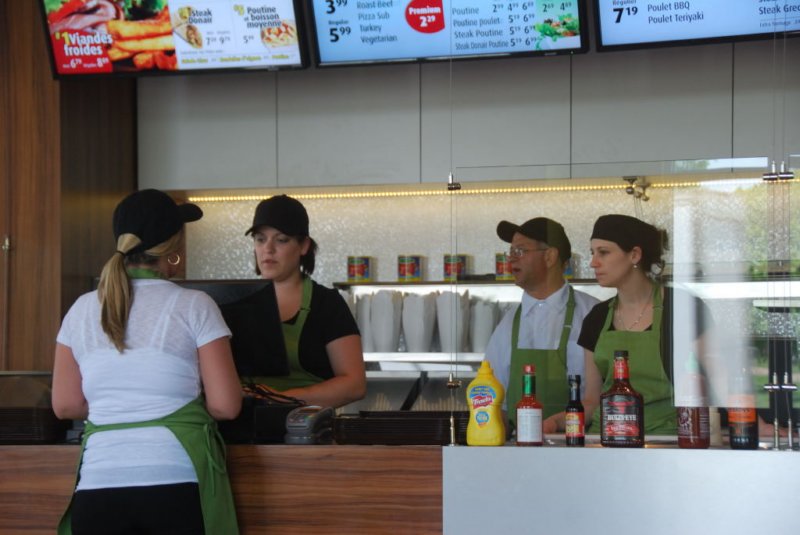 Une photo de l'album « New Ed's in Dieppe » sur le site web de la famille Ratté.