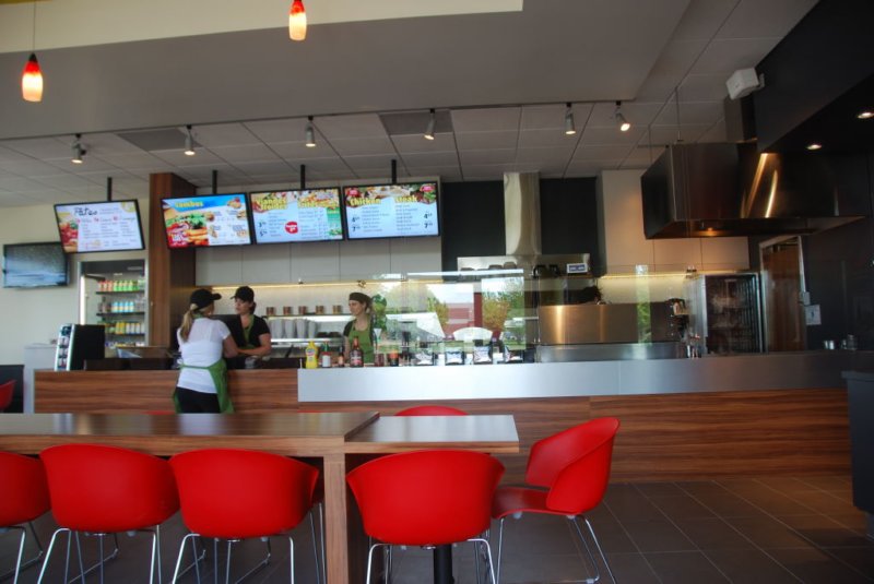 Une photo de l'album « New Ed's in Dieppe » sur le site web de la famille Ratté.