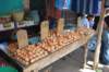 Des oeufs : 10 sous chacun