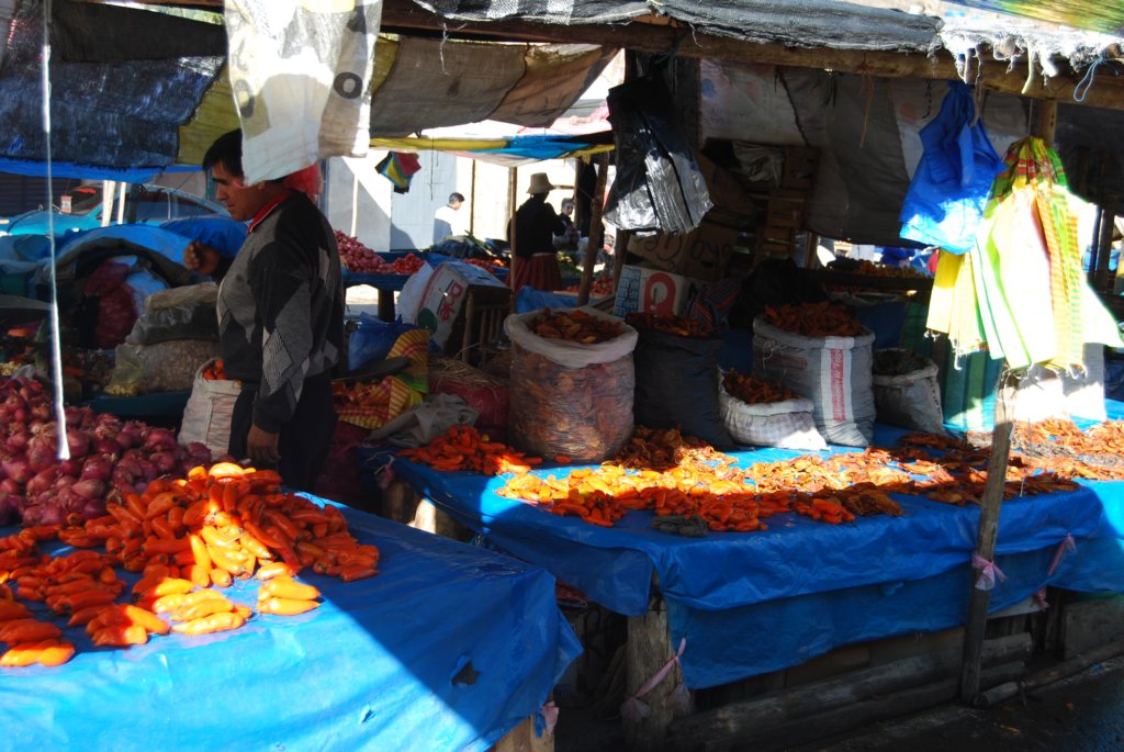 Marché public : variétés de piments
