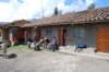 Repos à l'épicerie du village