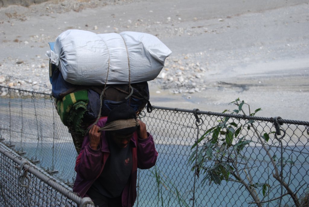 Une photo de l'album « Autour de Pokara » sur le site web de la famille Ratté.