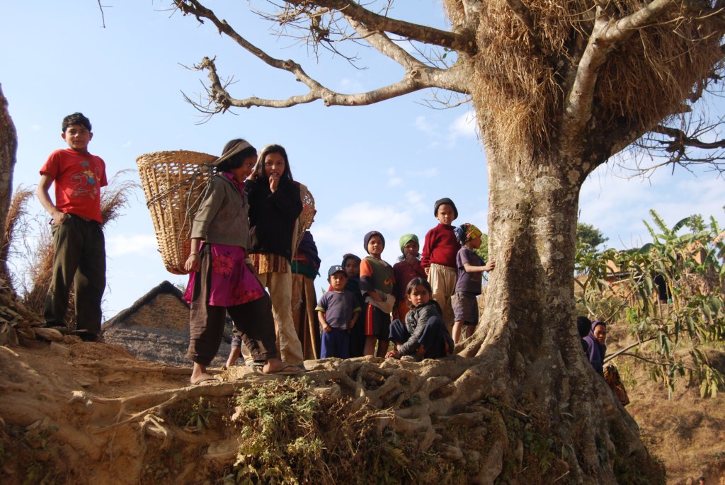 Une photo de l'album « Autour de Pokara » sur le site web de la famille Ratté.