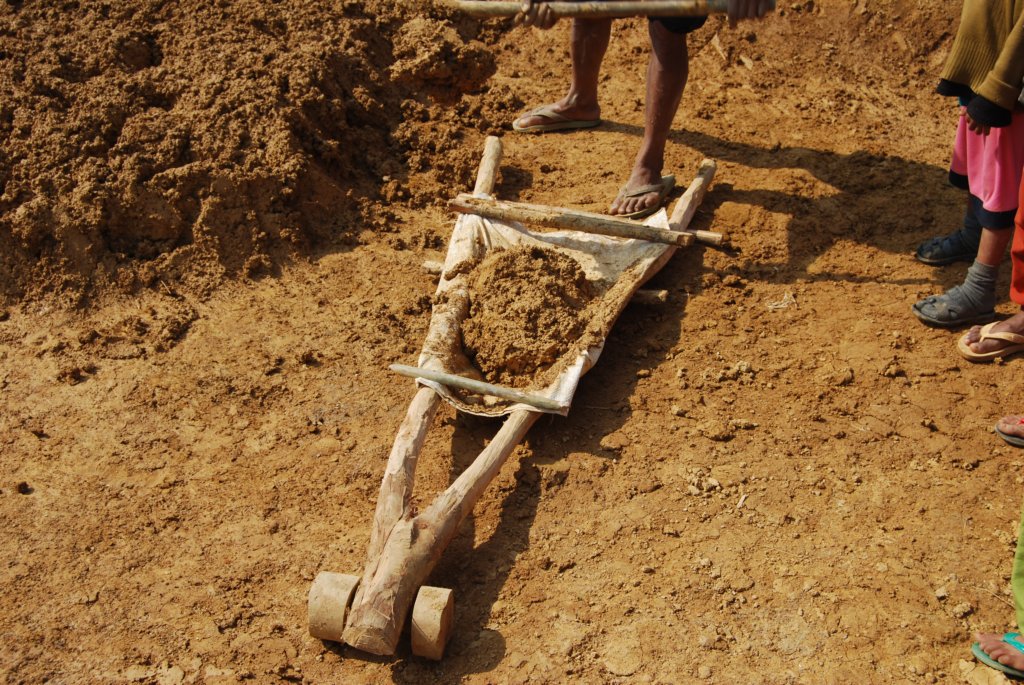 Une photo de l'album « Autour de Pokara » sur le site web de la famille Ratté.