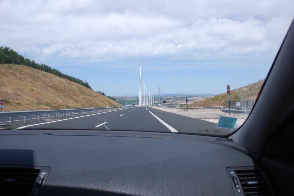 Arrivé au viaduc de Millau, le plus haut du monde