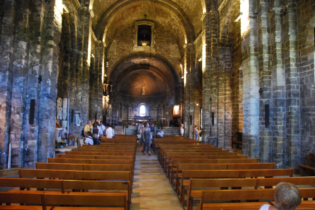 vueintrieuredelglise.jpg
