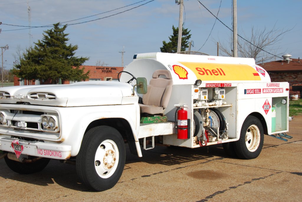 camiondelivraisondessence.jpg