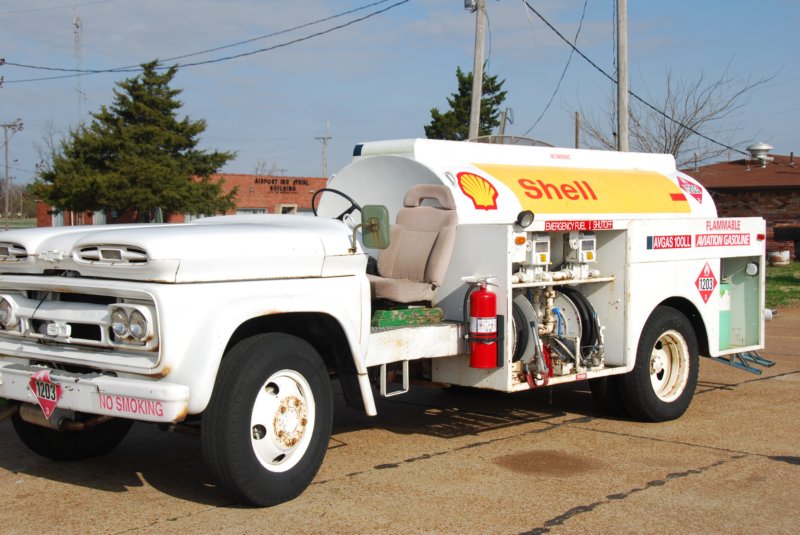 camiondelivraisondessence.jpg