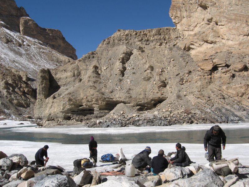 On arrête environ une heure le midi, généralement dans un endroit ensoleillé